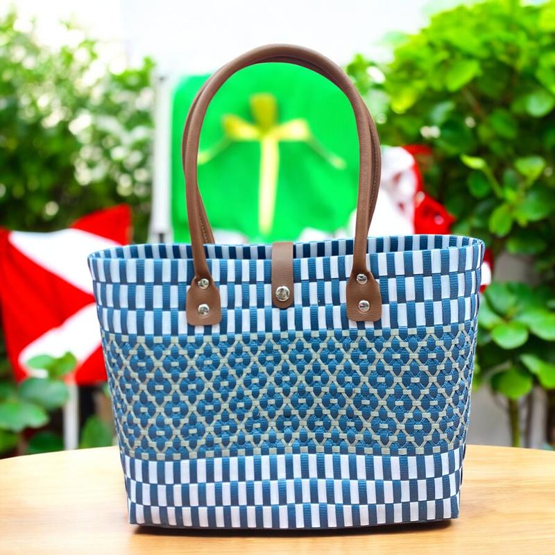 Giỏ Đan Nhựa Lưới Tâm Đại,Giỏ Đan Tay, Túi Xách Đan Thủ Công Handmade,Làn Nhựa Đi Chợ, Phối Với Áo Dài, Đầm Đi Biển Chụp 7