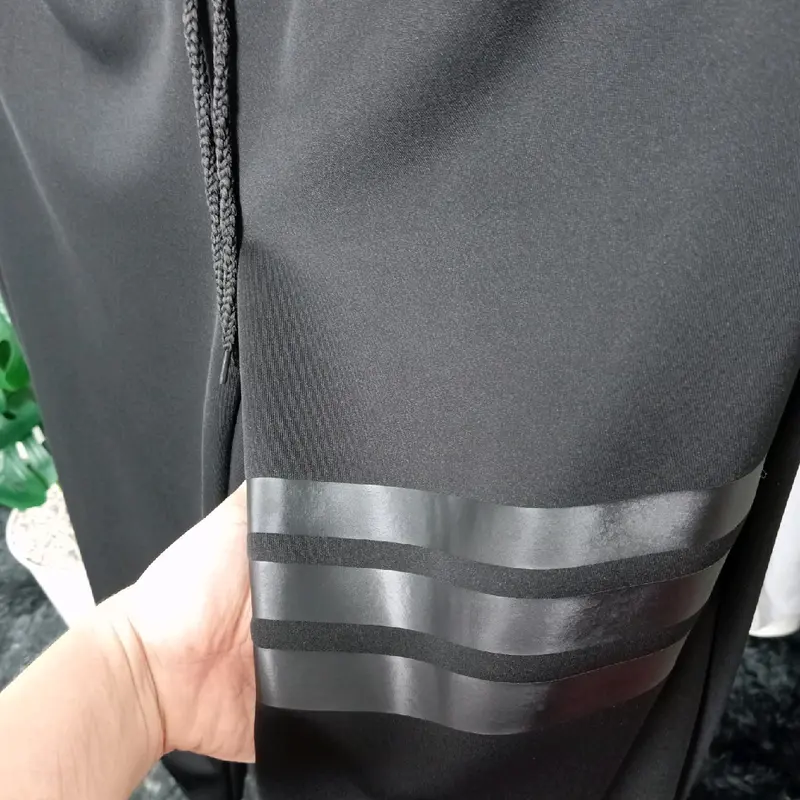Quần Thể Thao Nam Jogger Đen Trơn Phối Sọc Vải Thun Poly 2 Da Co Giãn 4 Chiều Thoáng Mát 1