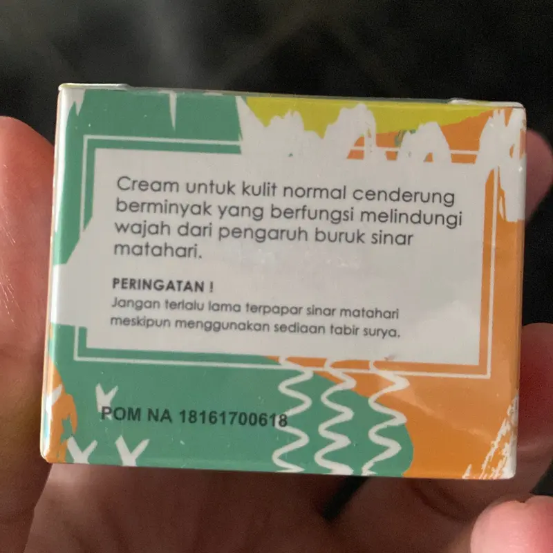 Suncare oily shineskin santishineskin sensitif skin berminyak SPF 30 1