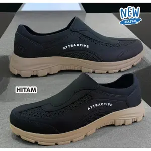 Sepatu Karet Pria Warna Hitam SlipOn Att SMH 969