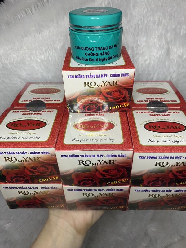 Kem Dưỡng Da Mặt-Chống Nắng Spf 45+ Romiyar  15G 4