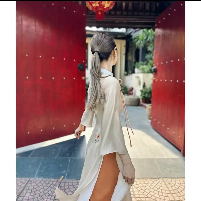 Áo Dài Chi Giao tơ crep, thêu cao cấp 4 tà 2