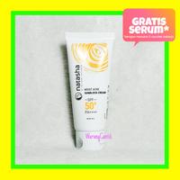 Gambar Natasha Skincare Moist Acne Sunblock SPF 50+ PA++++ 30 gram by dr Fredi Setyawan Original Tirai Sunscreen Sunblok Jerawat dari WARUNG CANTIK Kab. Sleman 1 Tokopedia