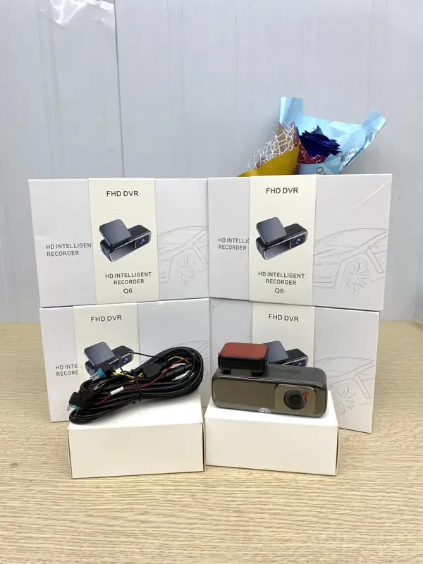 Camera hành trình OLED Q6 6