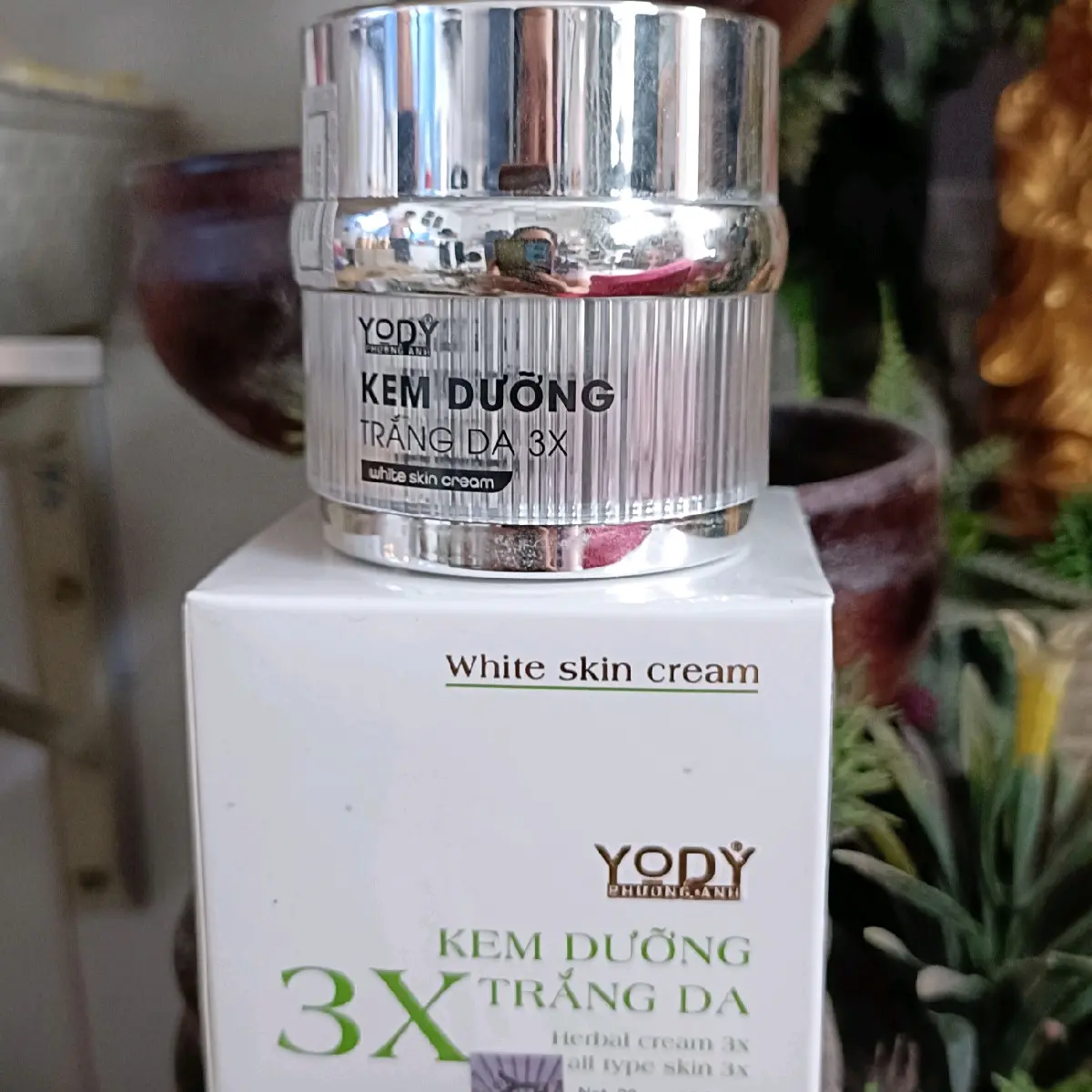KEM GIUP DƯỠNG TRẮNG DA 3X