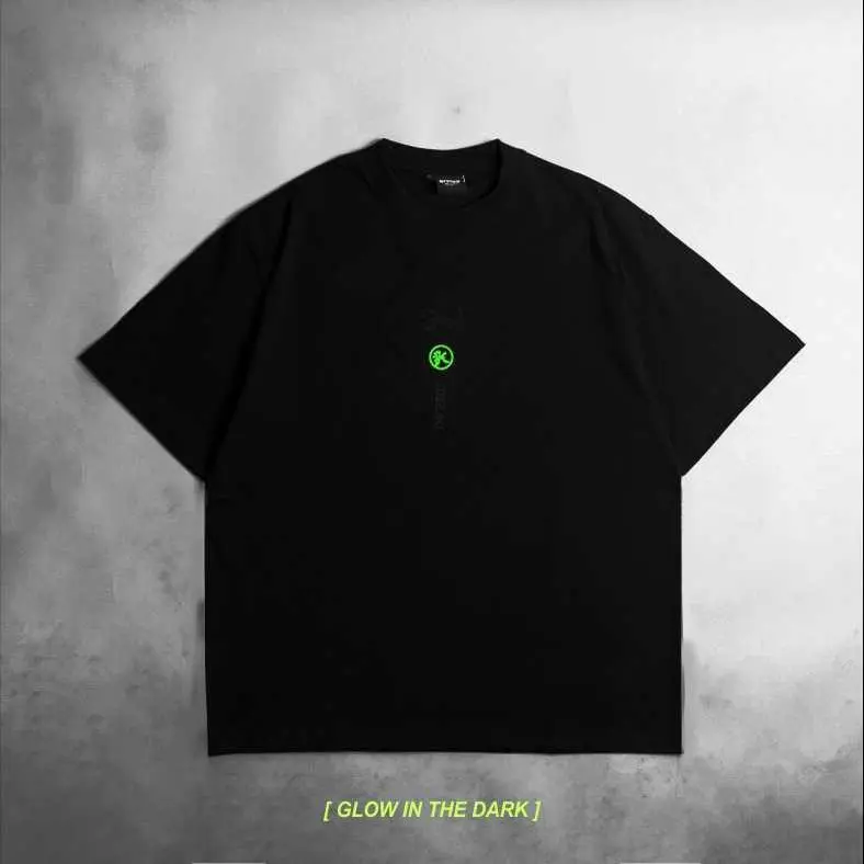 KREMLIN T-Shirt Oversized Relaxed Fit Hitam Glow in the Dark - Chimera, 100% Katun Combed, Desain Unik 3