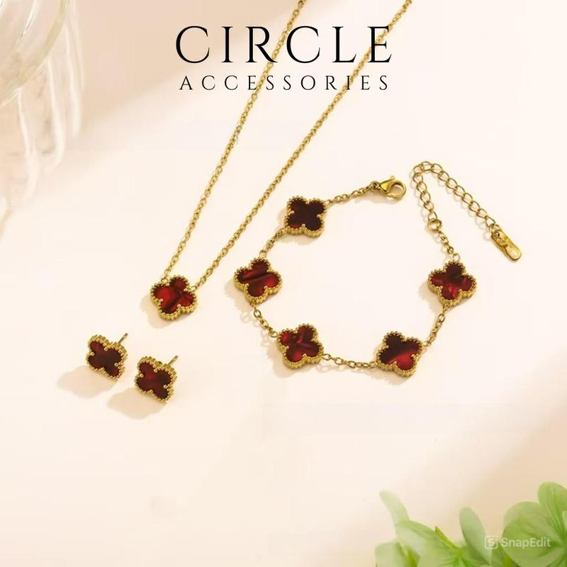 Set cỏ 4 lá 3 món vòng tay, dây chuyền, bông tai màu đỏ đậm không đen gỉ, Vòng tay 4 lá titan mạ vàng 18K bền màu, đỏ đậm lục bảo, lắc tay nam nữ thời trang, hiện đại bền màu, phong cách trẻ trung, năng động.