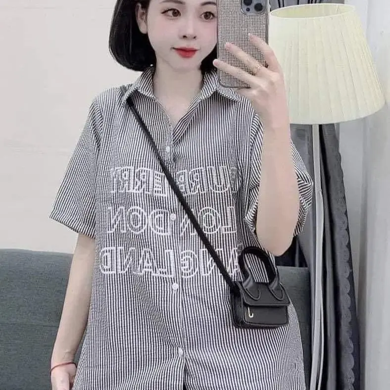Áo sơ mi tay lỡ kẻ sọc Bur Top Nữ Women Shirt Cổ Tròn 1
