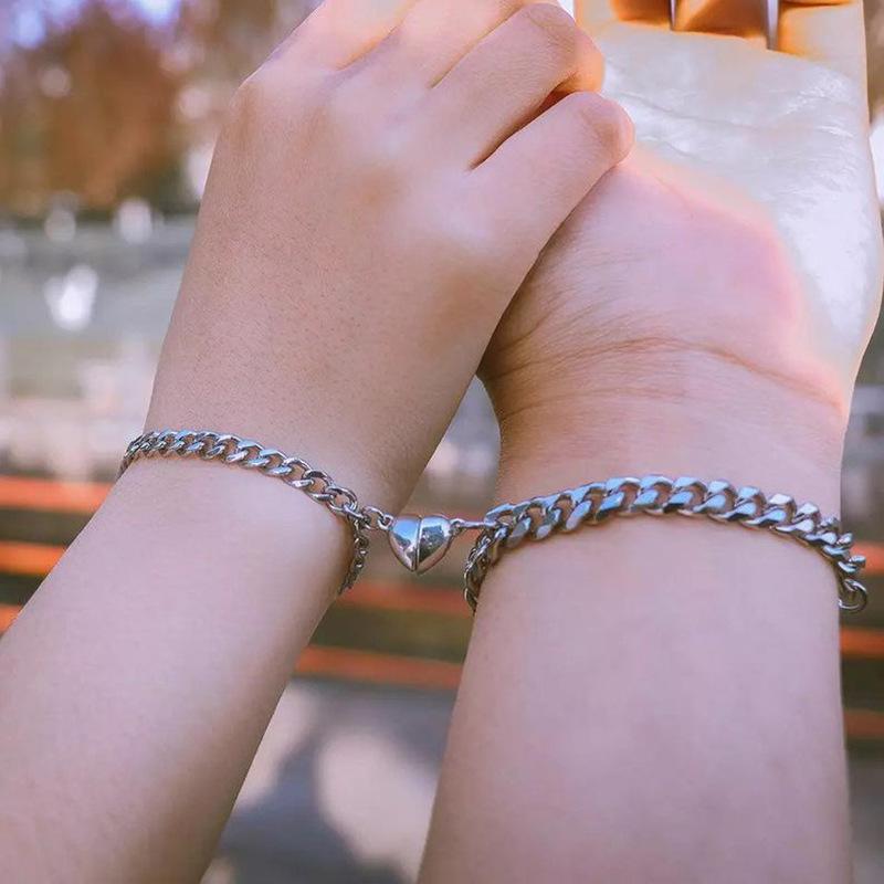 Product Introduction of Gelang Kunci Cinta, Tarikan Magnetik, Berbentuk Hati, Rantai Kunci Pasangan, Sesuai untuk Teman Lelaki dan Teman Wanita, Gelang 3