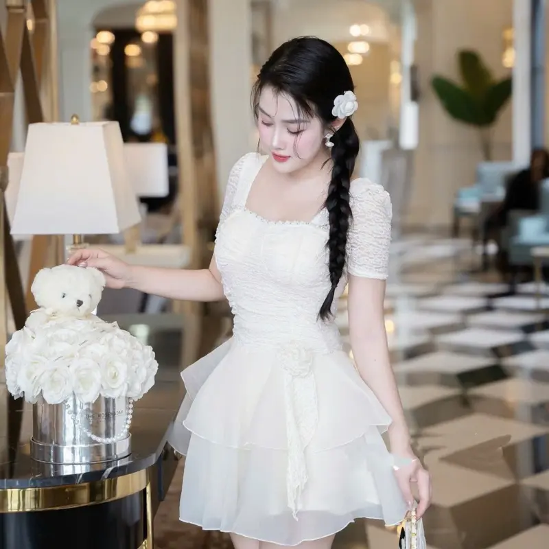 HĐ - Váy Thiết Kế Dự Tiệc Váy Ren Phối Chân Tơ Xoè Đính Hoa Eo V3229