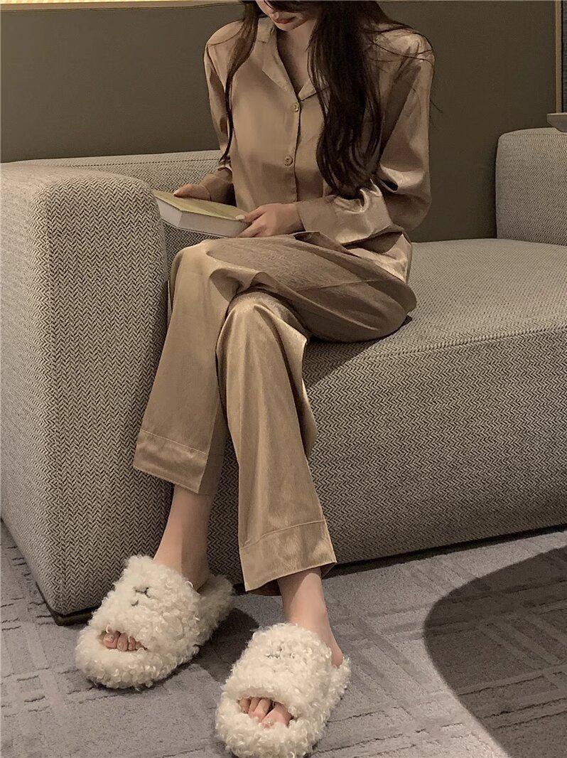 Product Introduction of Bộ Đồ Ngủ Lụa Lạnh Jacquard, Cao Cấp, Quần Dài Tay Dành Cho Nữ, Mỏng, Thích Hợp Cho Mùa Hè, Lý Tưởng Cho Sinh Viên, Làm Bằng Lụa Ins, Đồ Mặc Nhà 19