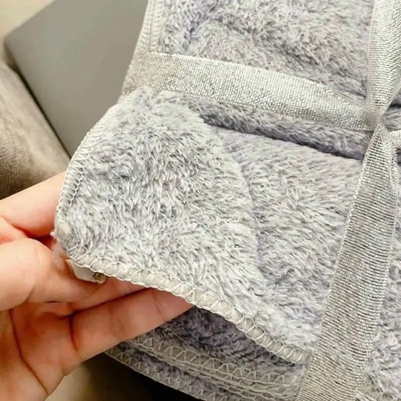 Set 50 Khăn Lau Đa Năng Kích Thước Vuông Siêu Thấm Hút Than Tre Tiện Dụng Cho Mọi Nhà 6