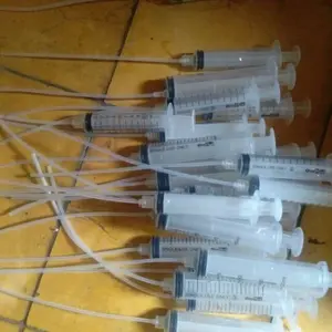 ALAT Inject MEMASUKAN CAIRAN PARFUM MINYAK WANGI KE DALAM BOTOL ULIR