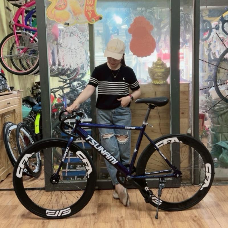  Xe Đạp Thể Thao Fixed Gear Và Single Speed Khung Thép Dành Cho Chiều Cao Từ 1m45 Trở Lên Màu Tia Xanh Dương Đen Vành Đen Bảo Hành Khung Sườn 12 Tháng   Kèm Dây Strap Và Đồ Lắp   Gắn Xe Đạp Sports Đạp Xe Đạp compressed  air Nam Nam 