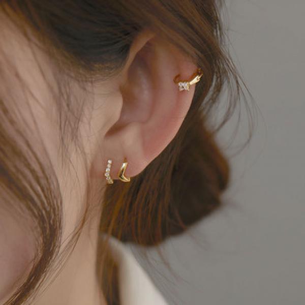 Product Introduction of Sterling Silver Needle Double Layer Big Hoop Earrings Female Online Influencer Retro Hong Kong Style Fashion Temperamental Fashionmonger Simple Personality Ear Ring 18