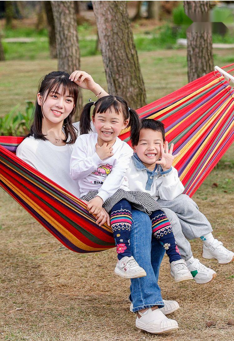 Product Introduction of Hammock Outdoor Swing Outdoor Picnic Beach Indoor Anti-Flip Dormitory Adult and Children Glider Hanging Basket Removable and Washable 3