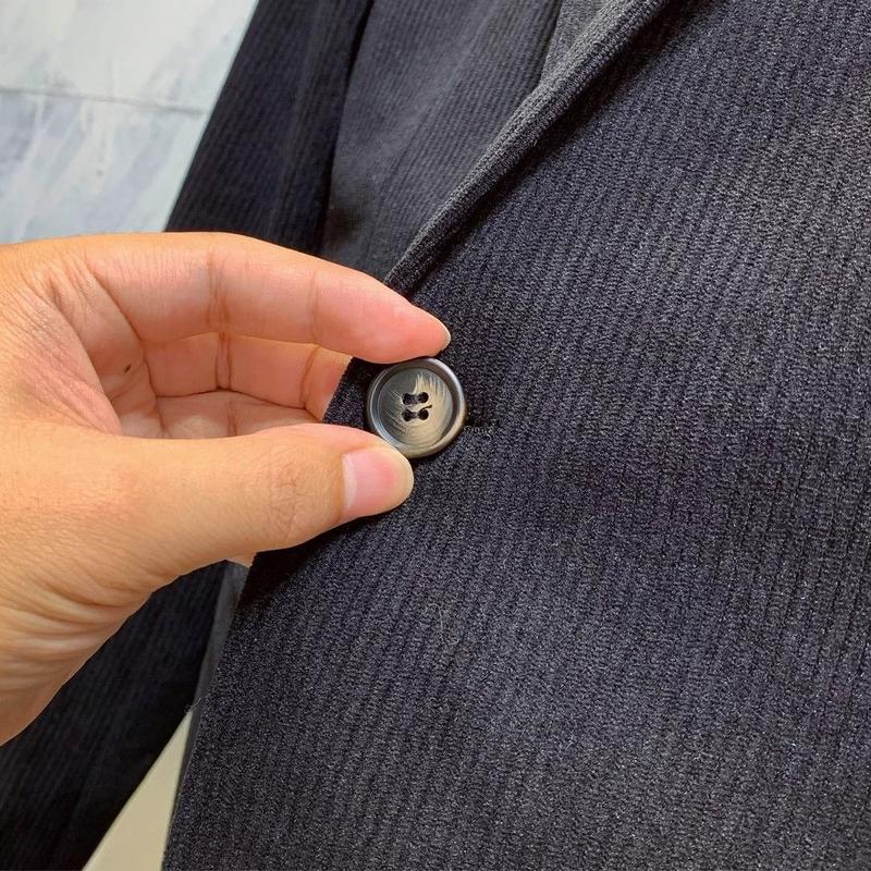 Product Introduction of Áo Khoác Vest Công Sở, Dáng Ôm, Chất Liệu Vải Nhung Kẻ, Phong Cách Anh Quốc, Dành Cho Nam, Hợp Xu hướng Phong Cách Hàn Quốc, Phong Cách Đường Phố Ruoshuai, Bộ Đồ Đơn Thường Ngày Người Nổi Tiếng Trên Internet 10