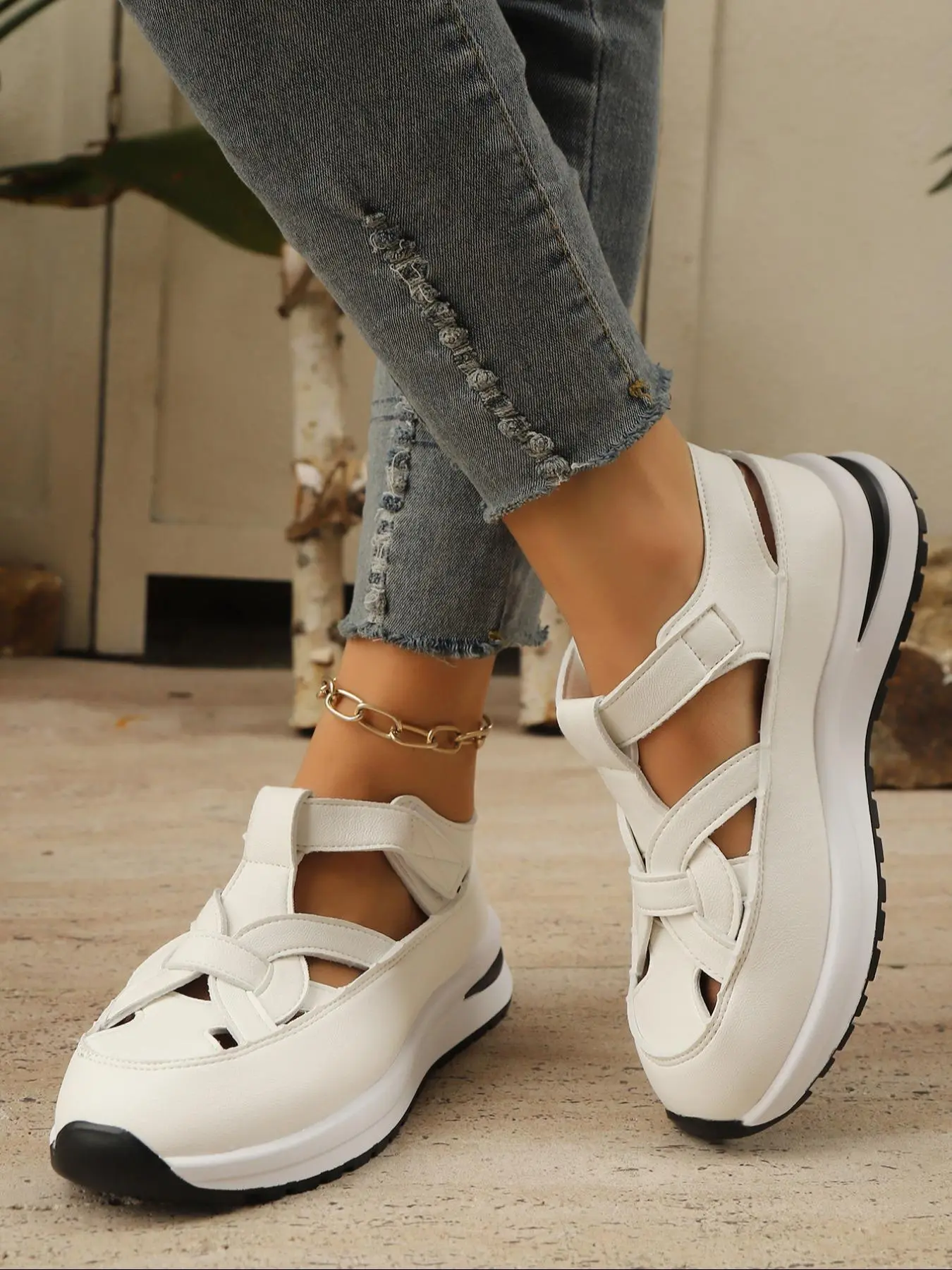 Women's Fashionable Plain Color Velcro Sandals, Casual Comfortable Soft Sole Sandals for Summer, Female All-match Round Toe Shoes for Daily Wear