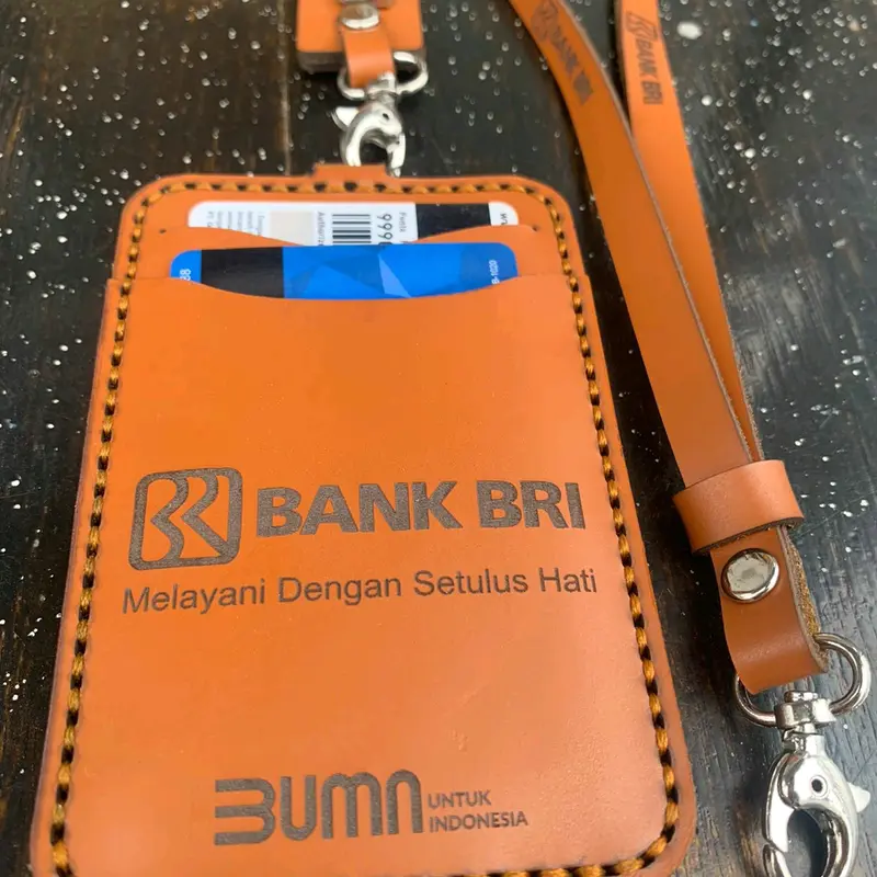 Name tag  atau idcard holder KULIT SAPI ASLI 100%, desain custom nama atau logo perusahaan gratis 2