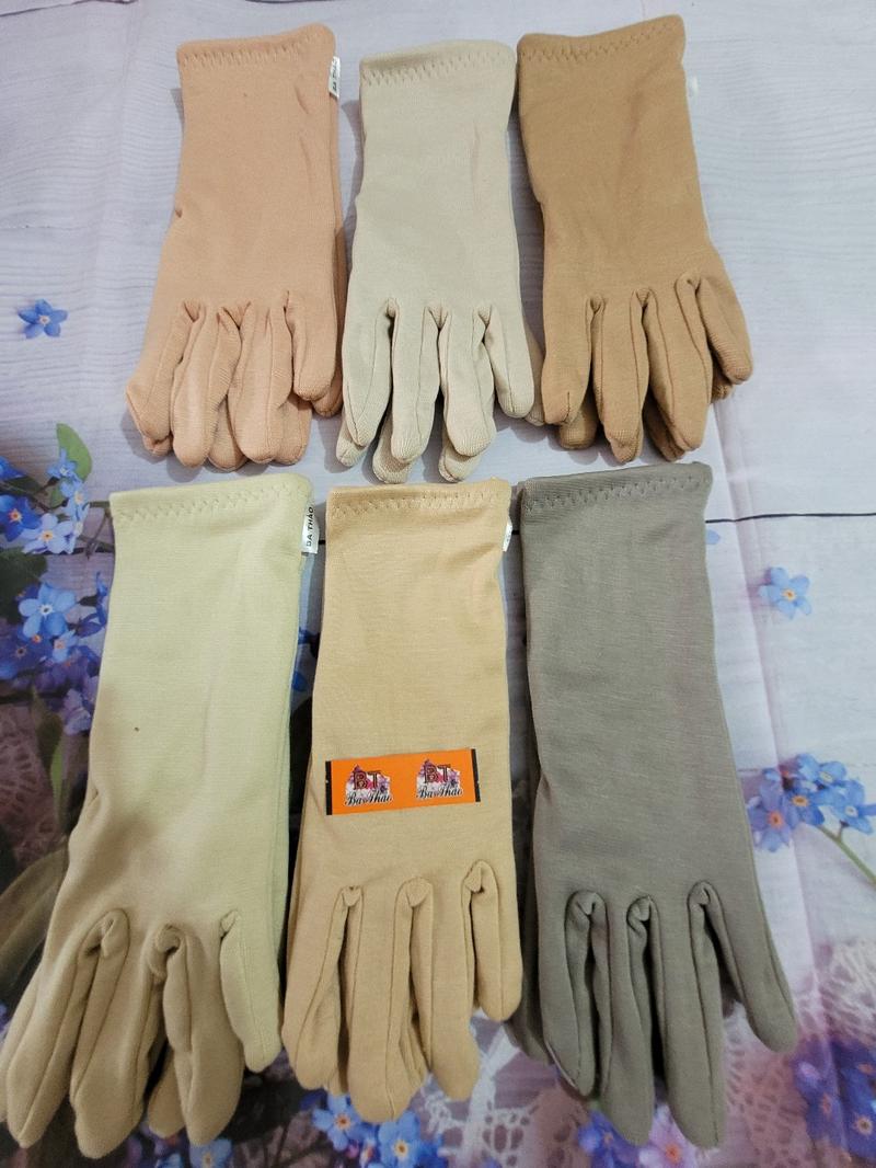Product Introduction of 1 ĐÔI BAO TAY 3 TẤC 3 LỚP NGUYÊN NGÓN , CẮT 2 NGÓN VẢI COTTON CỰC DÀY MỀM CHỐNG NẮNG Ủ KEM SIÊU TỐT.CHIỀU DÀI 25CM . 8