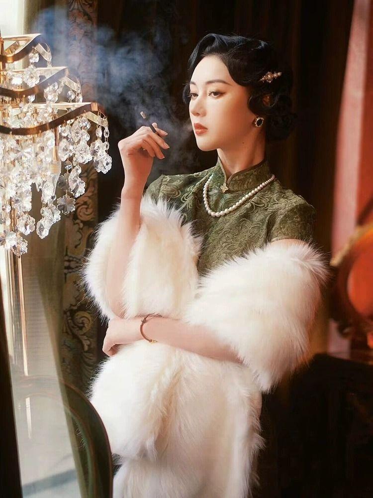 Product Introduction of ชุดแต่งงาน เจ้าสาว และ Cheongsam พร้อมผ้าคลุมไหล่ขนเฟอร์ เหมาะสำหรับฤดูใบไม้ร่วงและฤดูหนาว อบอุ่นและหนา พลัสไซส์ สไตล์ฮั่นฝู จีน ย้อนยุค และสง่างาม สามารถสวมใส่ได้นอกชุดแต่งงาน Women Clothing ผู้หญิง Girl เสื้อผ้า ประจำชาติ Dress 2