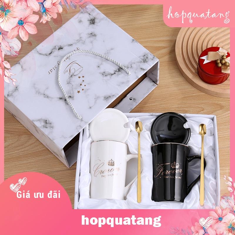 Ly Cốc Sứ Cặp Đôi Lưu Niệm Màu Đen Trắng kèm hộp quà tặng có nắp thìa