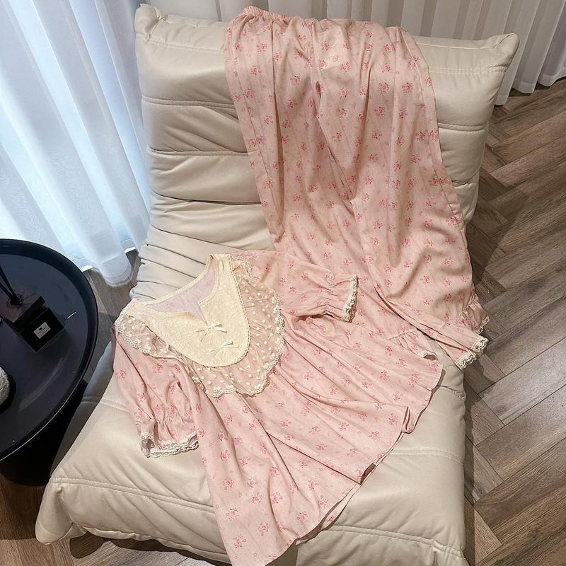 Bộ ngủ hoa nhí thô đũi mềm áo cộc quần dài SP1097