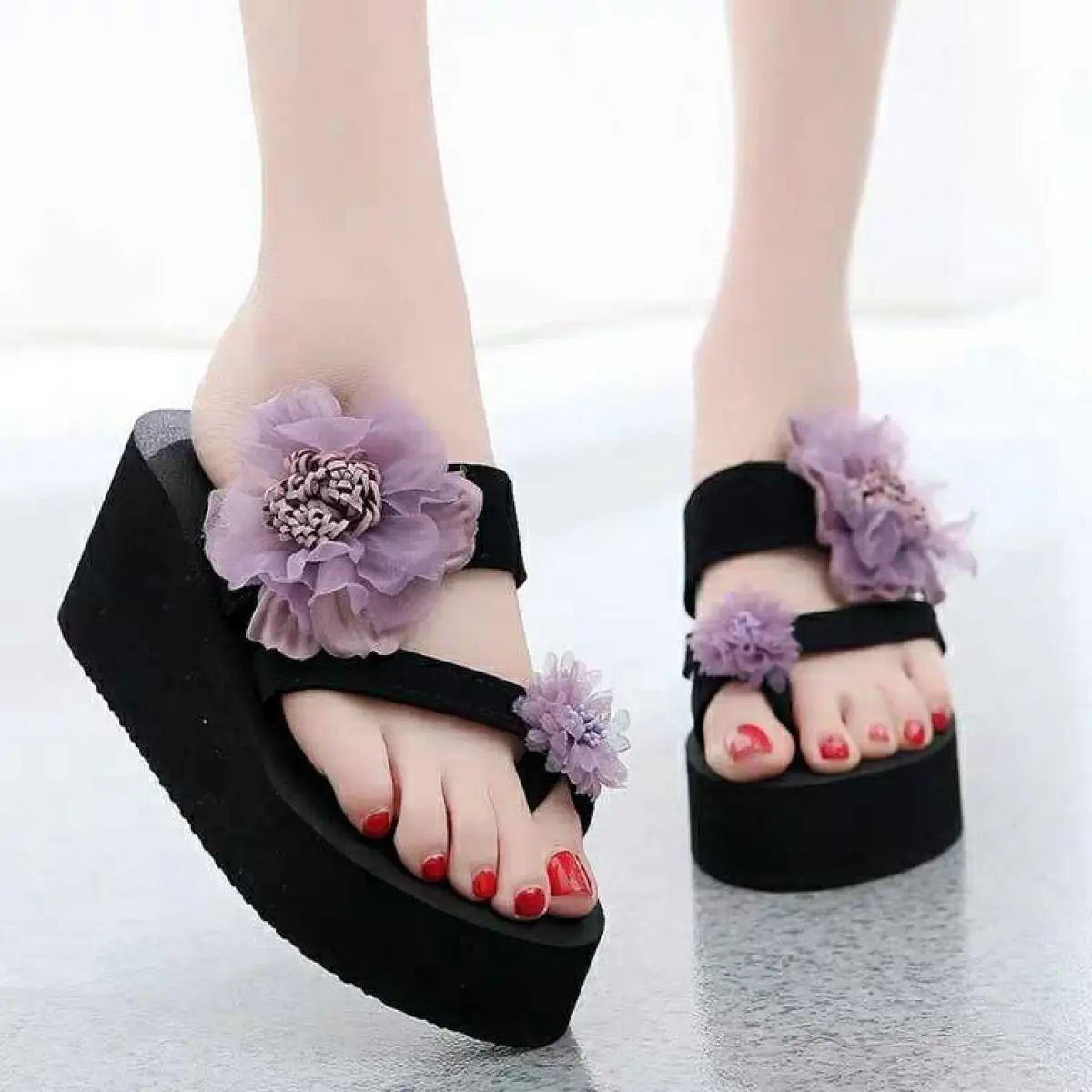 Dép Lê Mùa Hè, Cao Gót Nữ, Dép Xỏ Ngón, Thời Trang, Không Trơn Trượt, Đế Xuồng, Đế Dày, Thích Hợp Cho Kỳ Nghỉ Bờ Biển Và Bãi Biển, Bán Chạy, Năm 2025 DéP Shoes GiàY Đồng Hoa