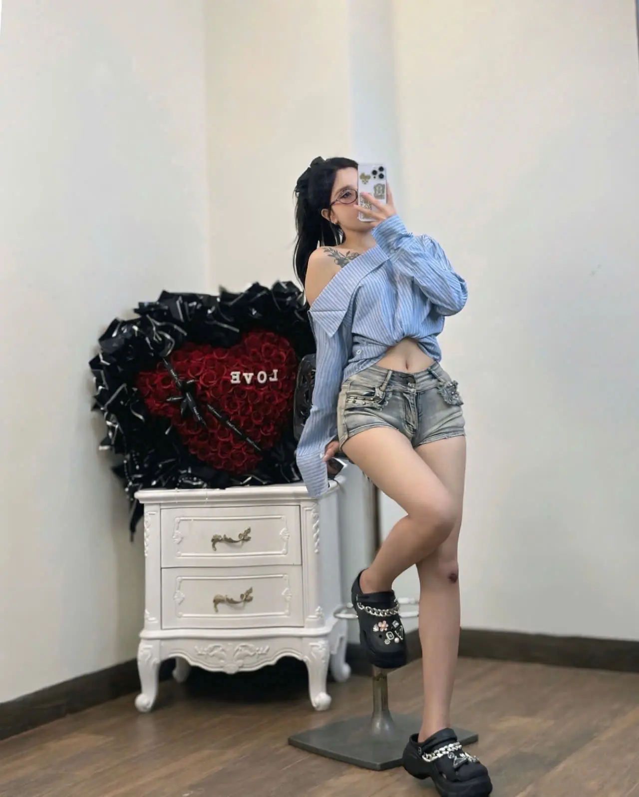 [Mở Bán] Áo sơ mi nữ trễ vai kẻ sọc điệu đà  huhuhouse - SM 04