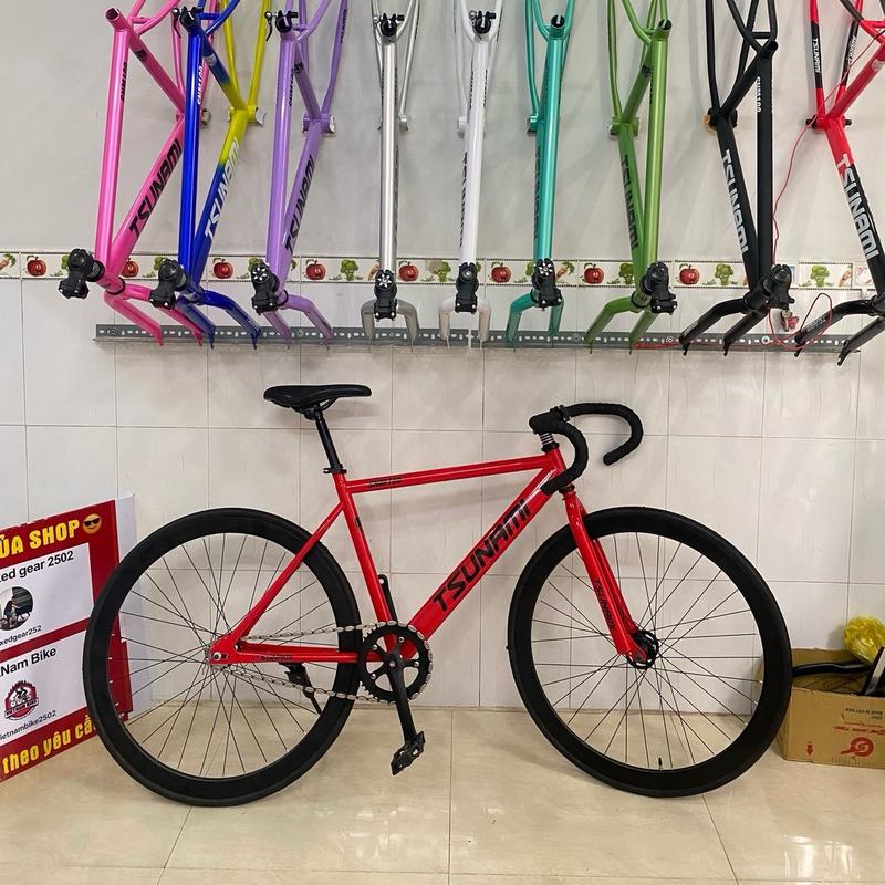 Xe đạp fixed gear và single tsunami đỏ bánh đen( kèm strap và đồ lắp) Gắn Xe Đạp Đạp Xe Đạp Sports