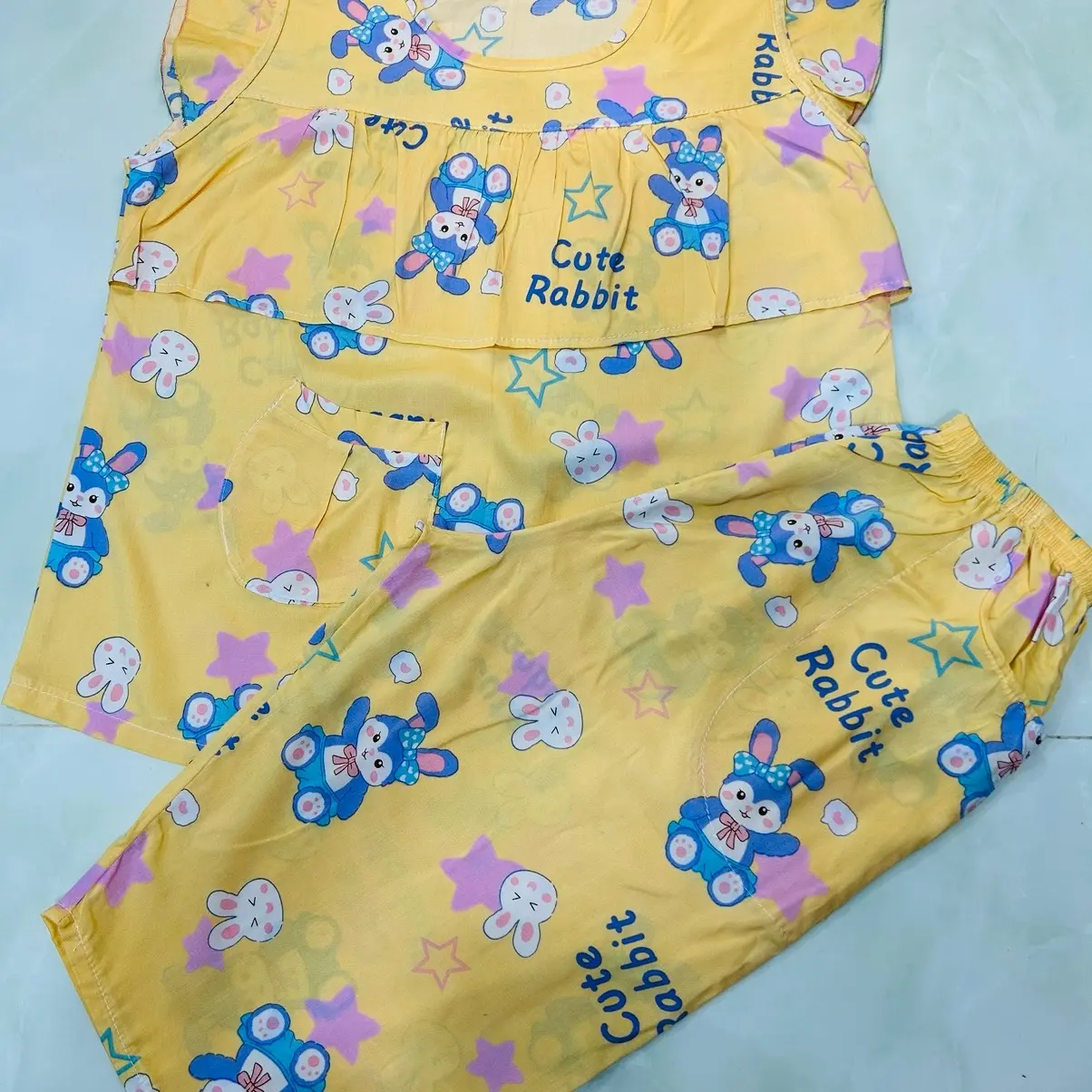 Bộ quần lửng ,(qua gối )tay Cánh tiên áo có cúp ngực tole 2 da loại  1