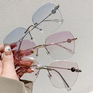 Kính Đổi Màu Cảm Quang, Không Khung, Gọng Kim Cương Cao Cấp, Dành Cho Nữ, Kính Râm Đổi Màu Từ Từ Hợp Xu hướng Không Độ, Có Thể Dùng Làm Ảnh Cắt Tỉa, Kính Chống Nắng, Thích Hợp Cho Nữ,