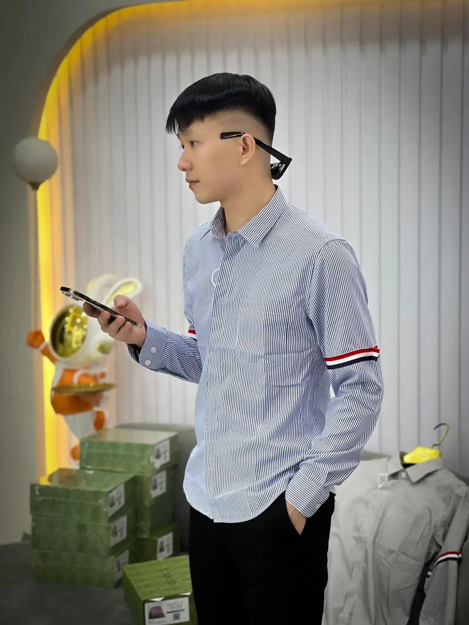 Áo sơ mi nam nữ tay dài chất vải lụa phối viền tay vải co dãn nhẹ Menswear Cổ Tròn
