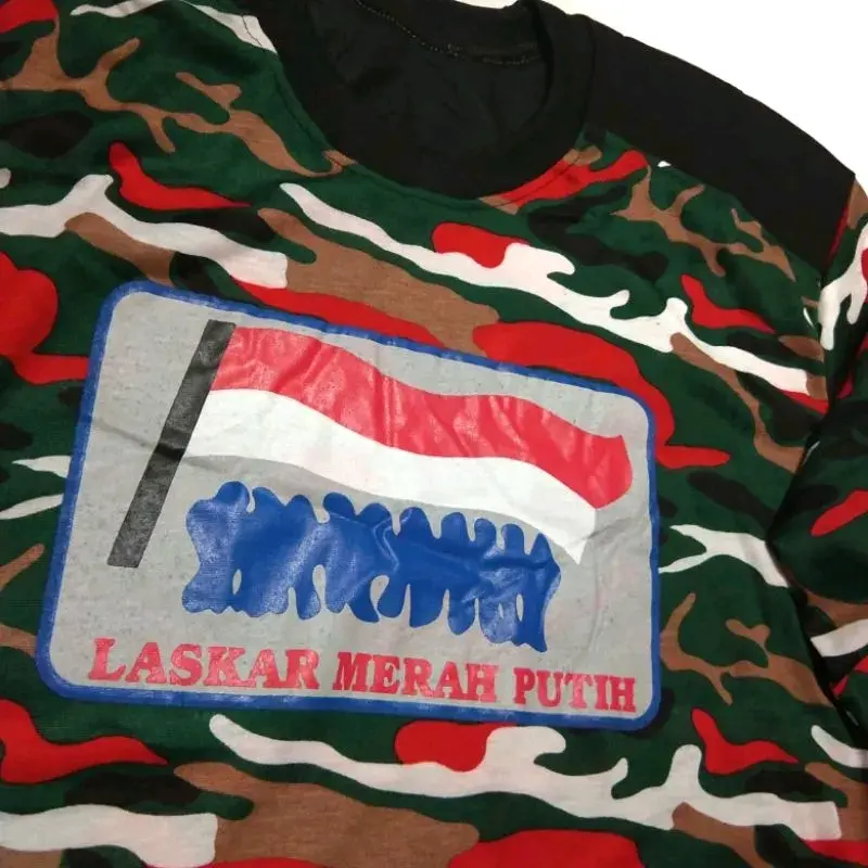 Kaos Loreng Laskar Merah Putih Lengan Panjang 1