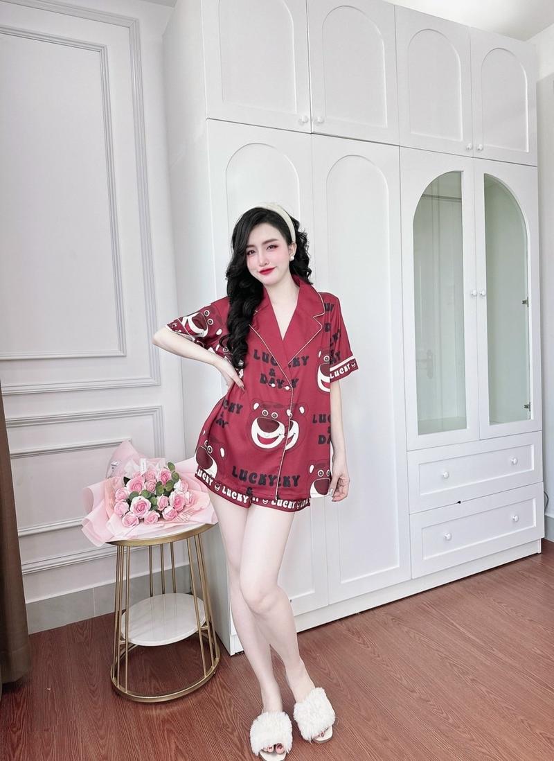 Product Introduction of Đồ bộ đùi lụa Latin fom vest 4 cúc bọc - size dưới 70kg  Women 8