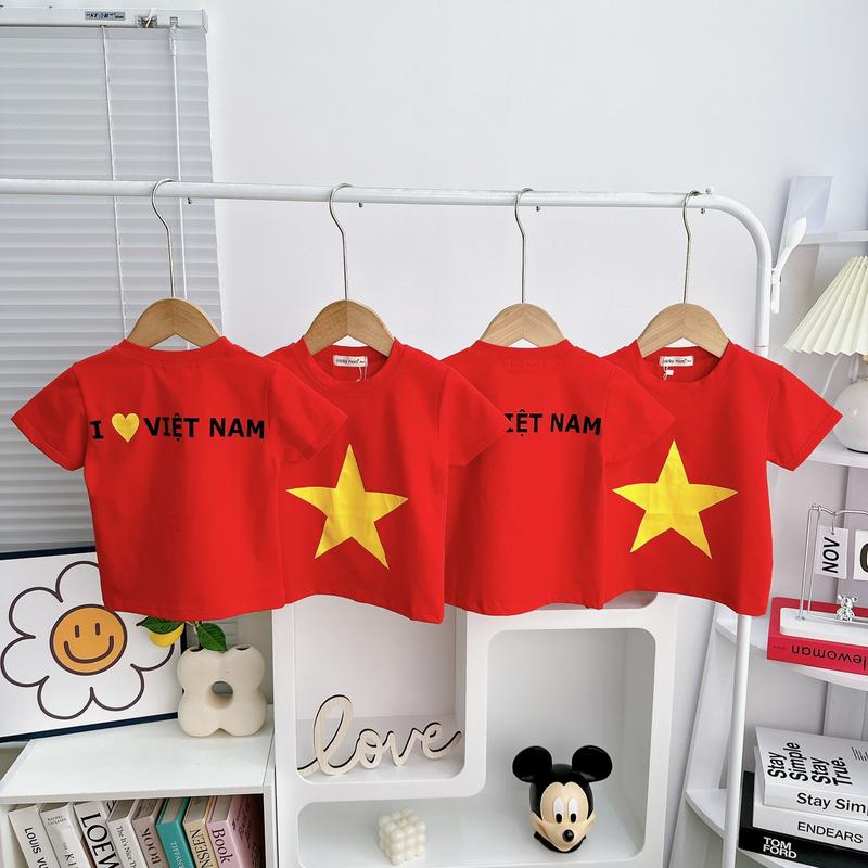 Áo CỜ ĐỎ SAO VÀNG (BA-Mẹ-Bé) Minky Mom (Chất vải  thun lạnh bé size80-150)(chất vải MÈ ba mẹ size XS-XXL ) In Hoạ Tiết Dễ Thương Cho Bé Trai - Bé Gái!( AO LE - IN 16 )