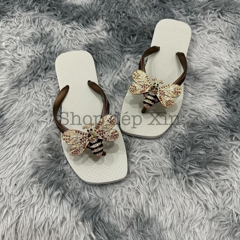 Dép kẹp tông lào xỏ ngón cao su mũi vuông nữ đính Charm Ong thời trang phong cách thanh lịch