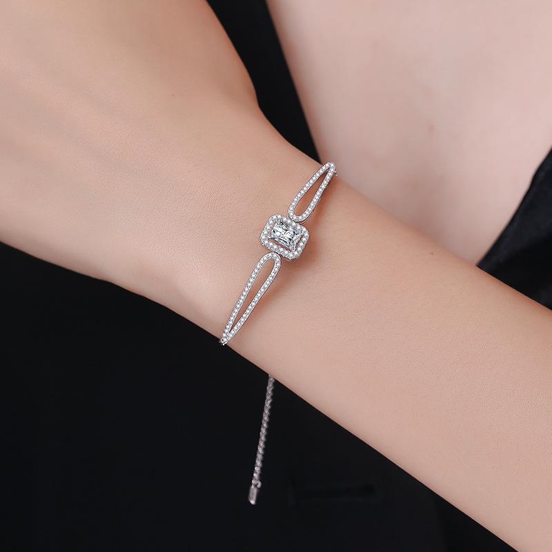 925 Sterling Silver Bracelet Female Bracelet Female Small Sugar Cube High-Grade Adjustable Bracelet 1 Karat Moissanite Bracelet Female 3