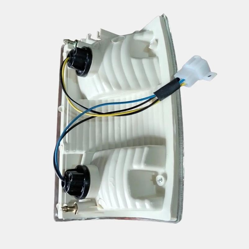 Đèn xi nhan xe Jac 1.5 - 2 tấn đời cũ, xe ben Chiến Thắng 5 tấn đời cũ Phụ Tùng 4