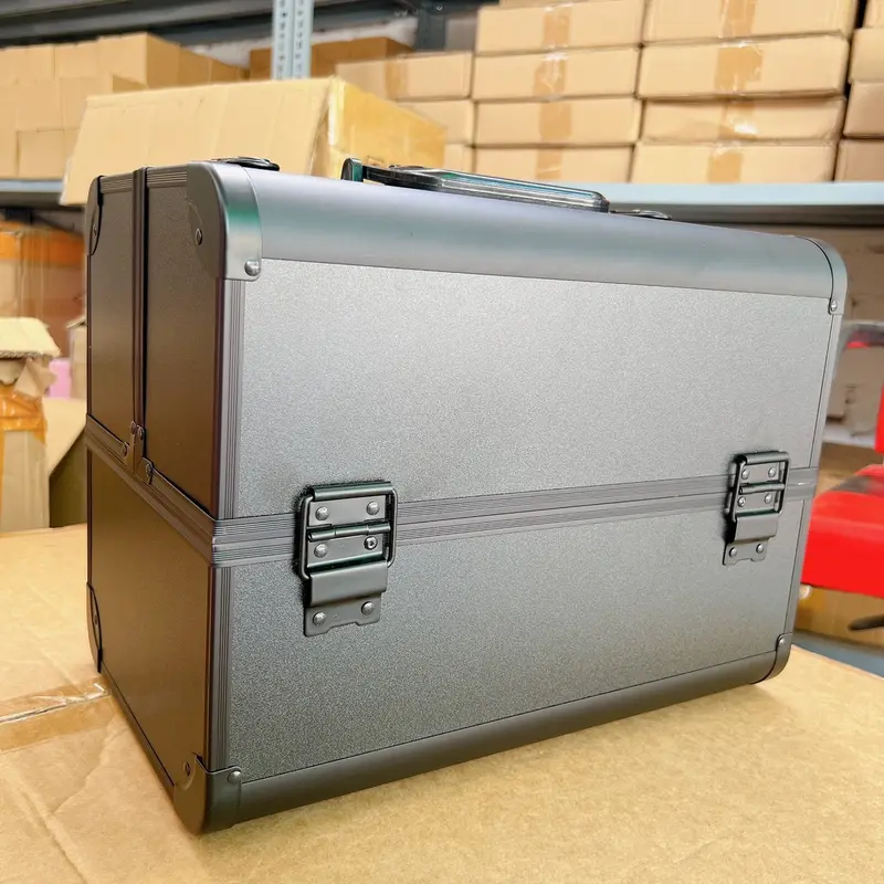 Cốp nhôm 3 tầng size to kích thước (DxRxC) 37x23x28, size 2 tầng 32x21x26cm 4