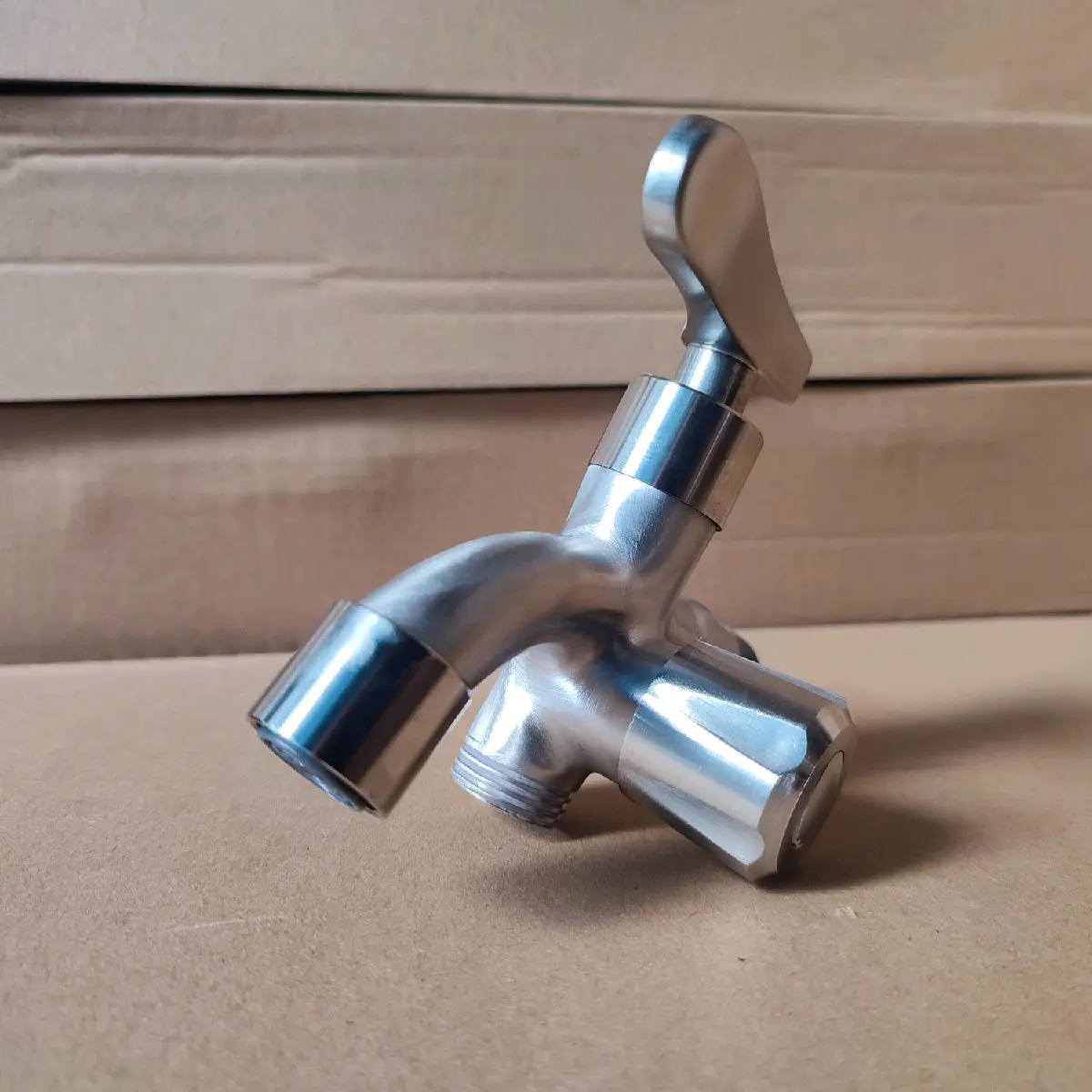 Củ sen nhà tắm 304, củ sen lạnh 304