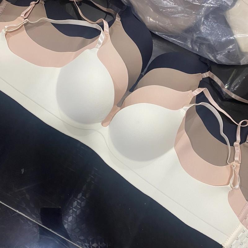 Combo 3 áo  lót nữ  FS 32  ( hoặc 1) chất liệu su non mềm êm dây lưng bản to che mỡ lung, nách  phù hợp các bạn còng 1 vừa và to  Women Bra Top
