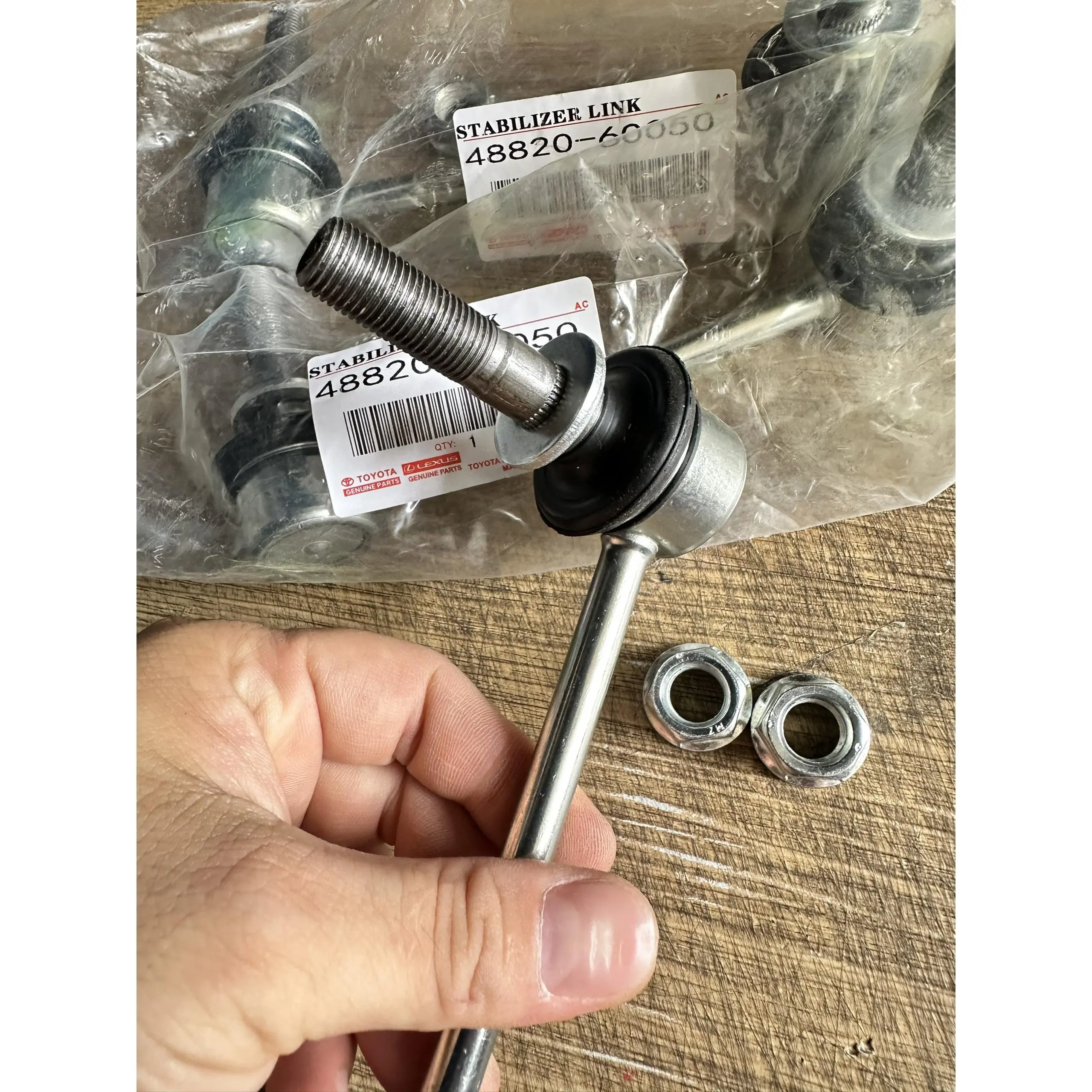 ROTUYN THANH GIẰNG ( CÂN BẰNG) TOYOTA FORTUNER