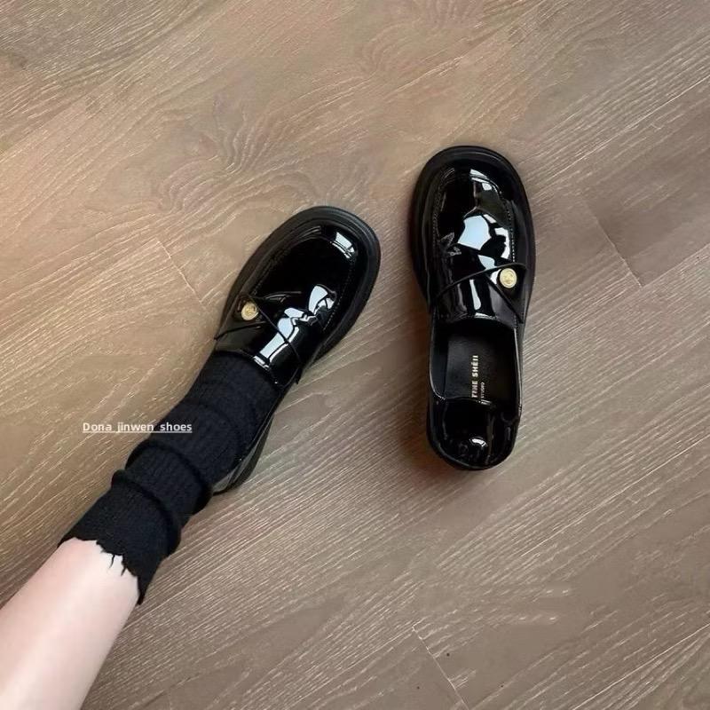 ￼[HÀNG CÓ SẴN] size 40-43 Giày da bóng đế bệt xoắn chéo đính đồng xu BIGSIZE 1