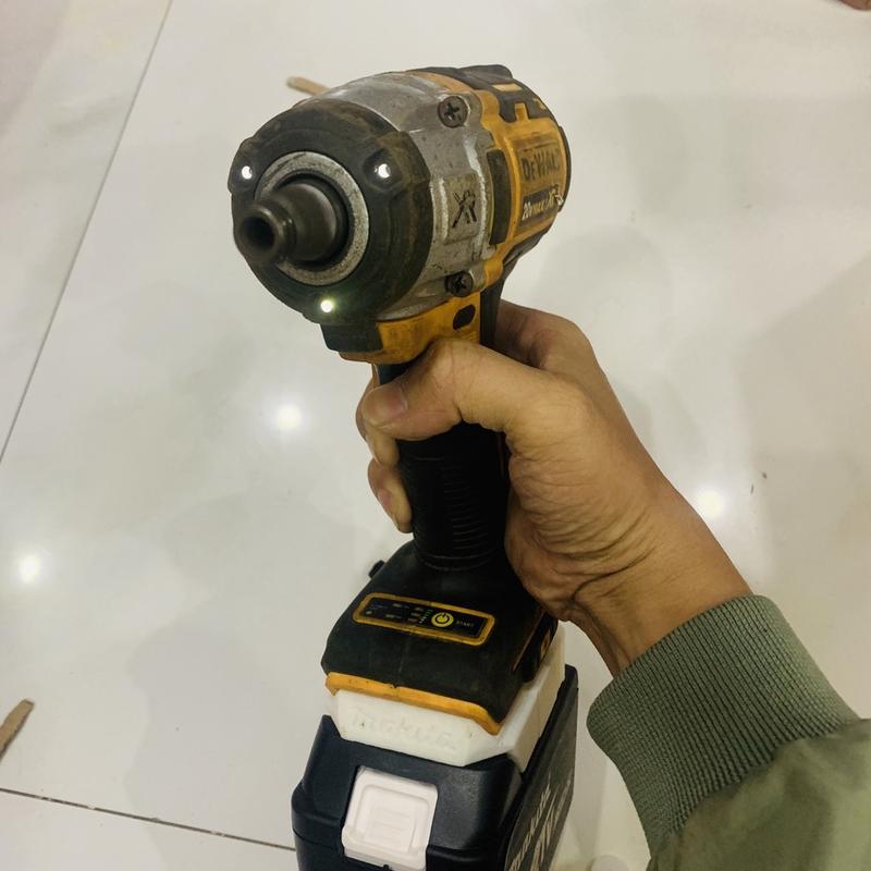 Đế Chuyển Pin Makita Sang Máy Dewalt Makita F 0