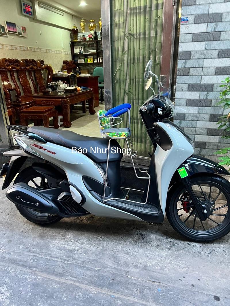 Product Introduction of Ghế ngồi xe máy cho bé SH Mode - Janus có vòng kèm đai 30