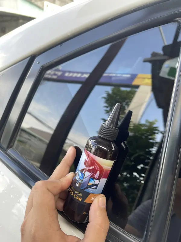 [ Clean Glass Car ] Tẩy Ố Kính Bản Mới 100ml và 250ml ( Tặng Mút Tôt Trị Giá 20k ) 1