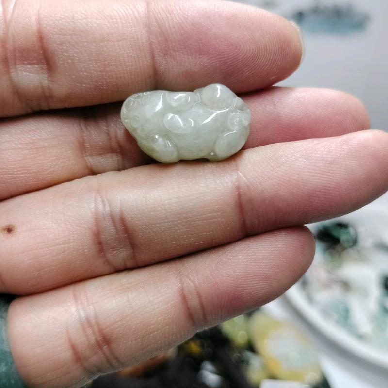 Charm mix vòng tay phong thủy làm từ  Jade jadeite 1