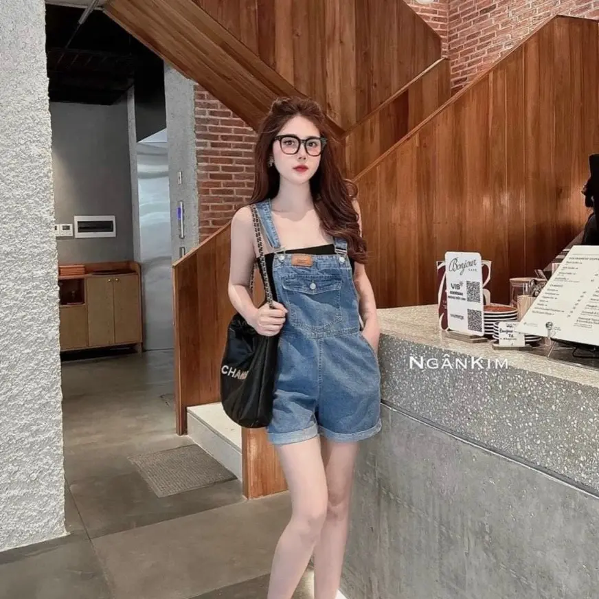Yếm jean nữ, Quần yếm jean short nữ phối 2 túi trước siêu đẹp, chữ thêu rách nhẹ mẫu mới