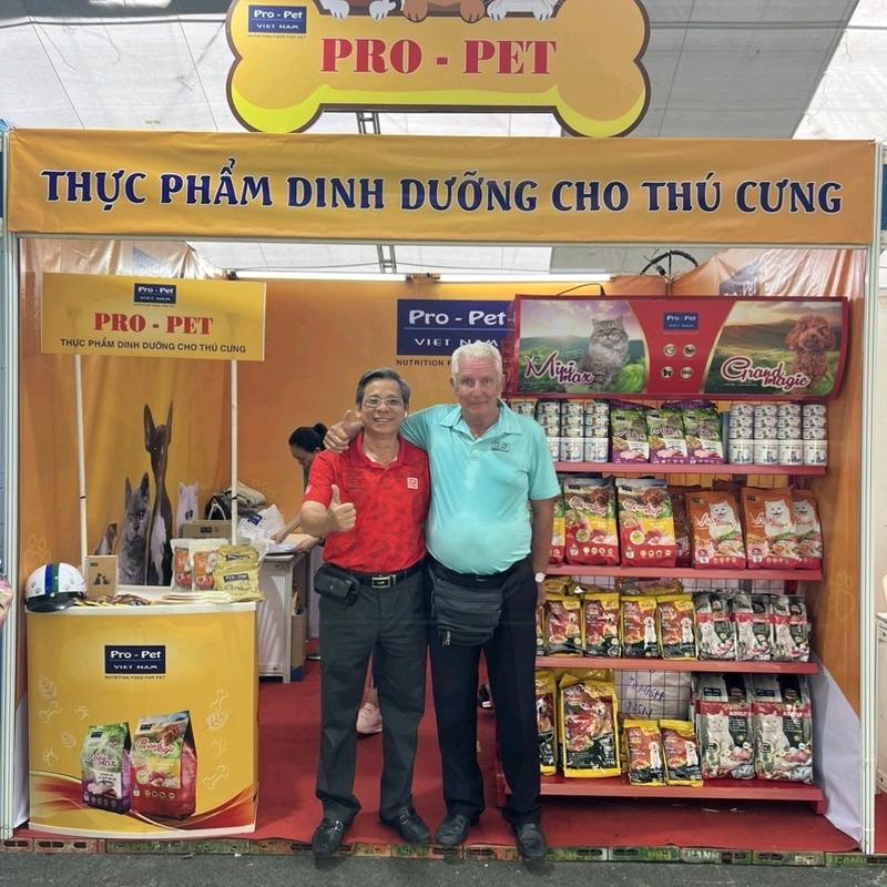 Thức Ăn Hạt Dành Cho Poodle Giúp Đẹp Da Mượt Lông sữa biomil 9